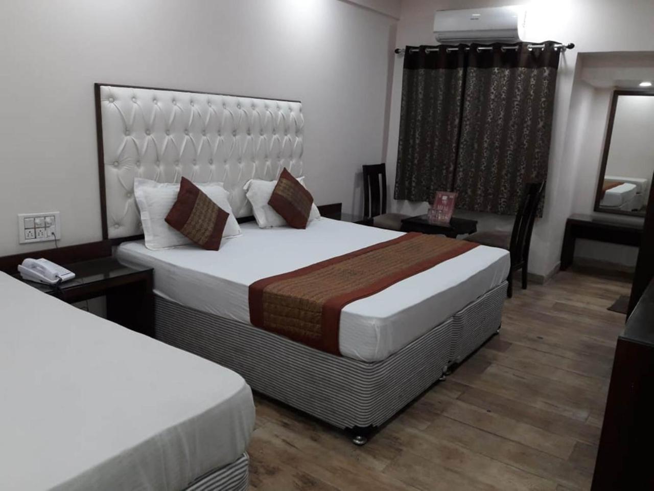 Hotel Kabeer New Delhi @ New Delhi Railway Station Esterno foto
