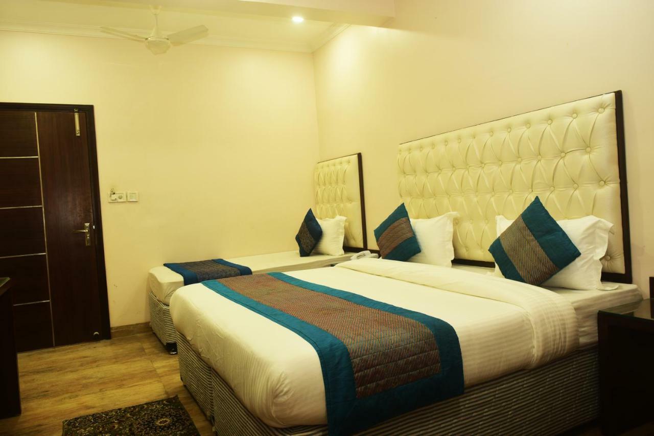 Hotel Kabeer New Delhi @ New Delhi Railway Station Esterno foto