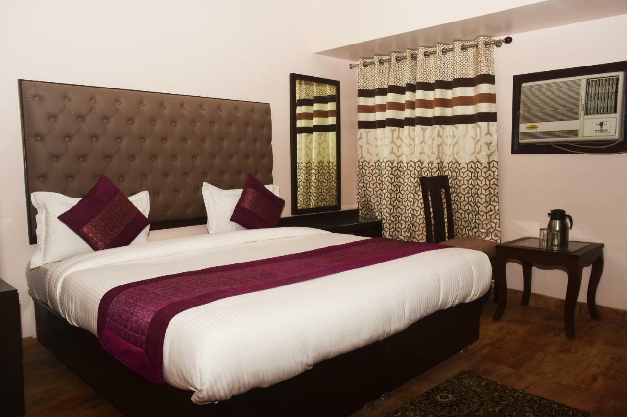 Hotel Kabeer New Delhi @ New Delhi Railway Station Esterno foto