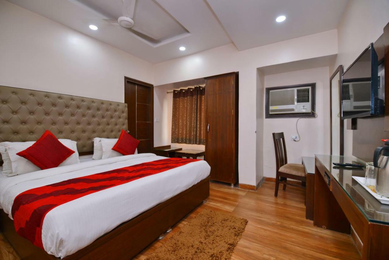 Hotel Kabeer New Delhi @ New Delhi Railway Station Esterno foto