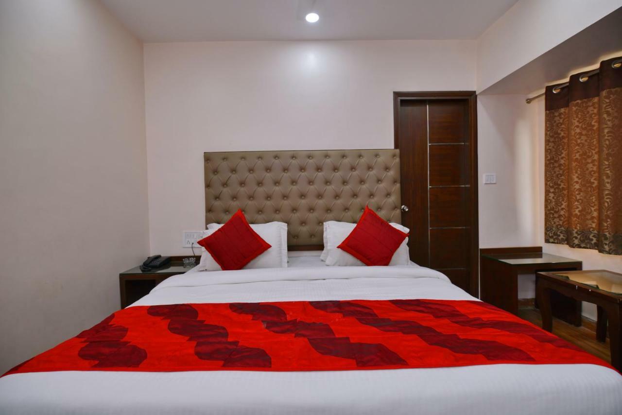 Hotel Kabeer New Delhi @ New Delhi Railway Station Esterno foto