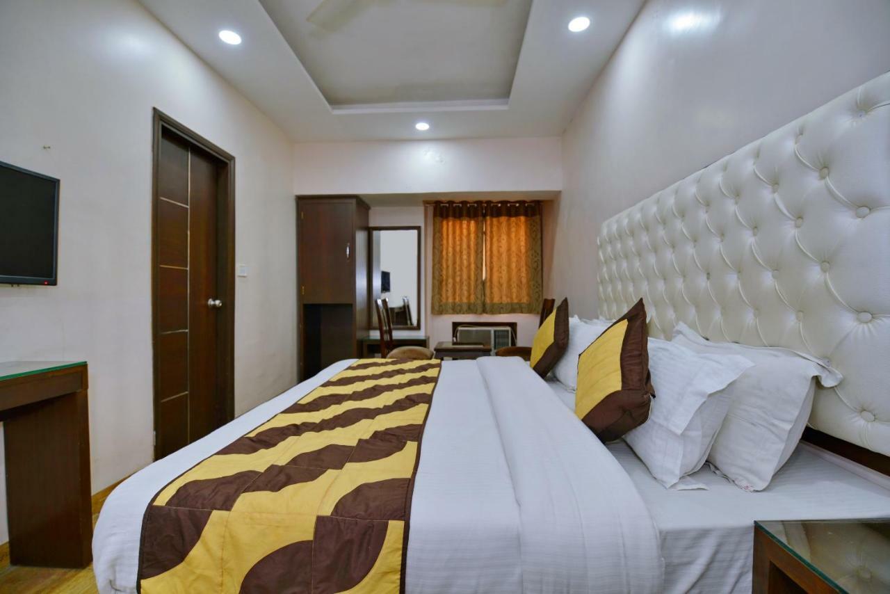 Hotel Kabeer New Delhi @ New Delhi Railway Station Esterno foto