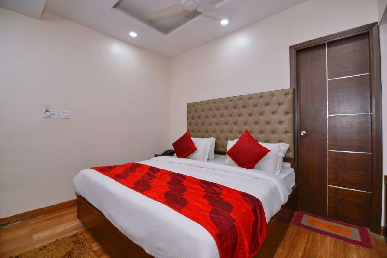 Hotel Kabeer New Delhi @ New Delhi Railway Station Esterno foto