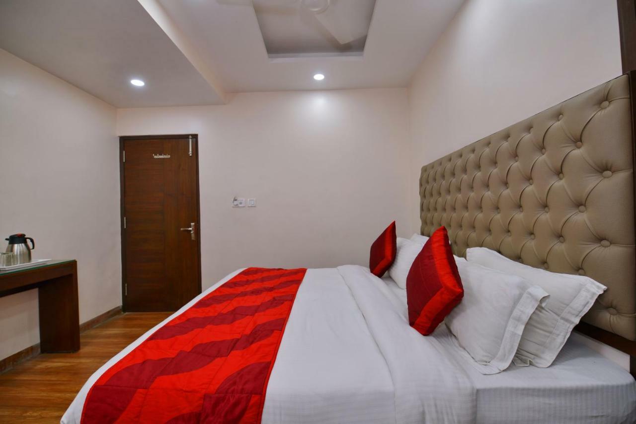 Hotel Kabeer New Delhi @ New Delhi Railway Station Esterno foto