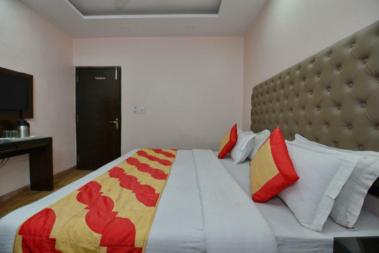 Hotel Kabeer New Delhi @ New Delhi Railway Station Esterno foto